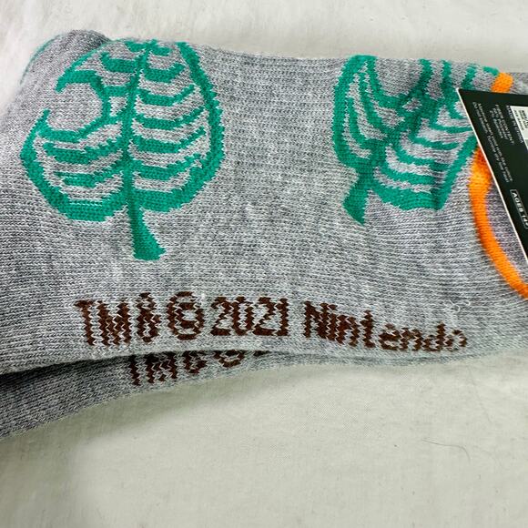 3/$20 Animal Crossing NWT New Horizons Gray Sock Size 10-13 Crew Socks Nintendo - Picture 5 of 5
